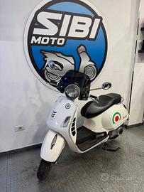 Piaggio Vespa 300 GTS