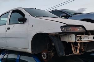 Ricambi FIAT PUNTO 1.2 benzina anno 2001