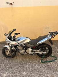 Honda Hornet S