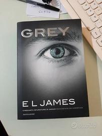 Libro 50 sfumature di grigio