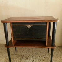 Mobile vintage anni 50 con ripiani