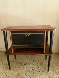 Mobile vintage anni 50 con ripiani