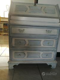Piccolo scrittoio  in legno "Shabby Chic"