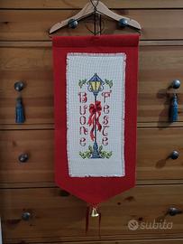 lavoretti a mano  ricamati a punto e croce 