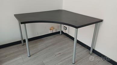 Scrivania angolare cm 120 x 120