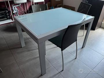 Tavolo allungabile
