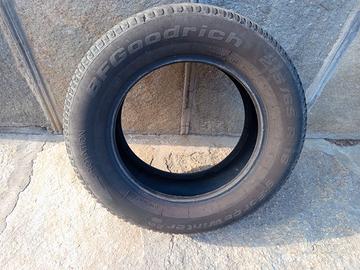 4 gomme 215/65 R16 invernali come da foto