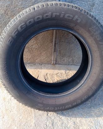 4 gomme 215/65 R16 invernali come da foto