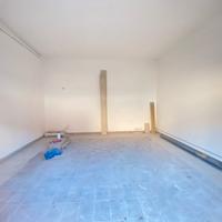 BOX AUTO Pressi Villa Comunale di Giugliano FL268