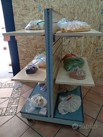 Arredamento completo negozio