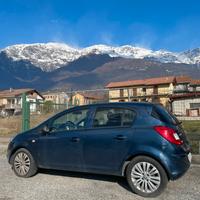 Opel corsa da sistemare o per pezzi di ricambio