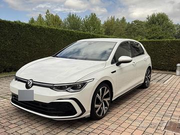 Golf 8 R-Line 1.5 etsi 150 CV - DSG
