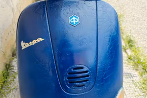 piaggio vespa 50 et2  11. 000 kilometri 