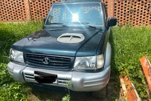 Hyundai Galloper 2.5 TD 4x4 con gancio traino