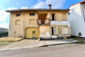 CASA INDIPENDENTE A LESTIZZA