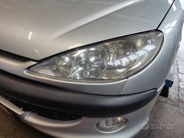Proiettore sinistro PEUGEOT 206 del 2003