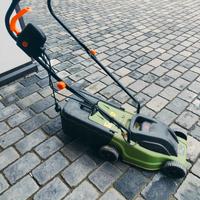 Attrezzatura da giardino elettrica completa 