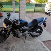 Honda hornet 600