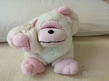 Peluches di dimensioni medie e piccoli