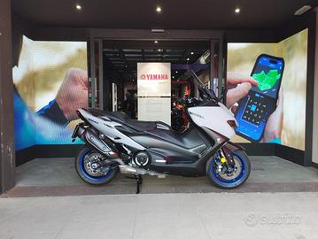 YAMAHA T-Max 560