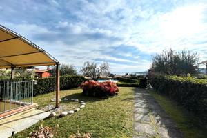 3 LOCALI A PADENGHE SUL GARDA