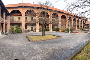 Trilocale con giardino in corte San Carlo a Oreno