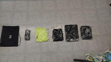 Abbigliamento sportivo uomo marca Adidas Juventus