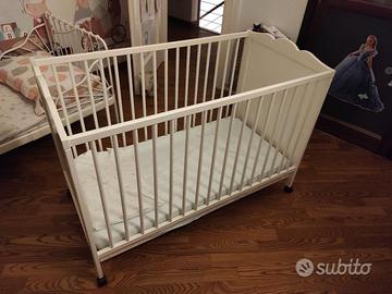 Culla con sponde e rotelle