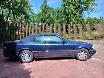 Mercedes-Benz E 200 Cabriolet storica