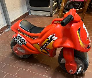 Moto cavalcabile bambino