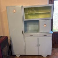 Mobile mettitutto vintage da cucina