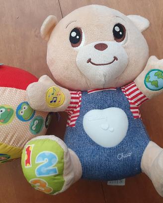 Orsetto Chicco Teddy e palla musicale Chicco