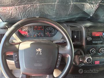 Peugeot boxer tenuto con cura