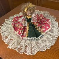 bambola anni 90 da soprammobile