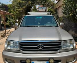 Toyota Land Cruiser HDJ 100