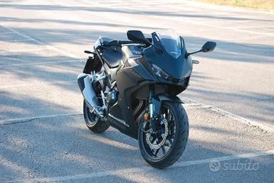 HONDA CBR500R 2025