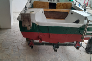 Vendita scafo cigala bertinetti, modello Acrobat