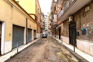 MONOLOCALE A FOGGIA