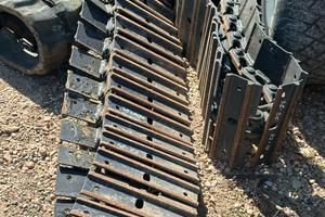 A191 - Cingoli in ferro 450x140x42 per escavatore 