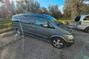 Mercedes Viano 8 posti 