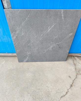 piastrelle in gres formato 75x75 effetto pietra 