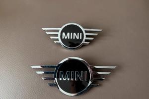 Badge originali Mini F56 anteriore e posteriore