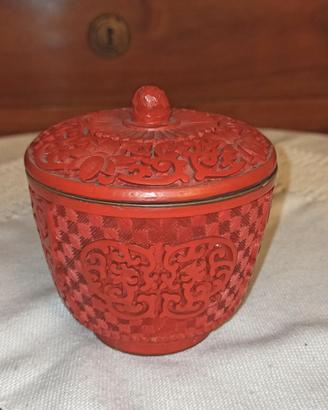 Scatola cinese con coperchio