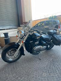 Suzuki intruder 800