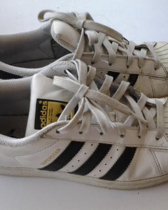Adidas superstar