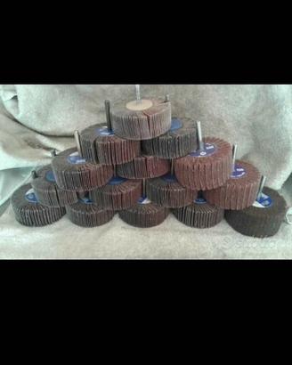 Ruote abrasive per trapano 