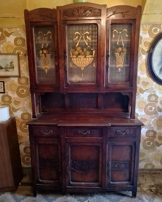 Mobile credenza in legno e vetri acetati
