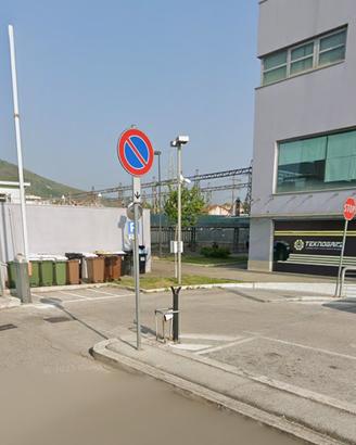 Posto auto seminterrato P.zza J.F. Kennedy