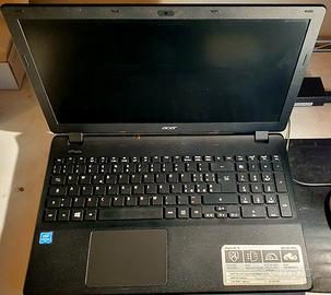 Computer portatile Acer 15.6 pollici 