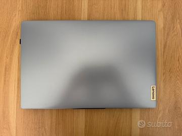 Lenovo Slim 3i i5 16GB SSD 512GB